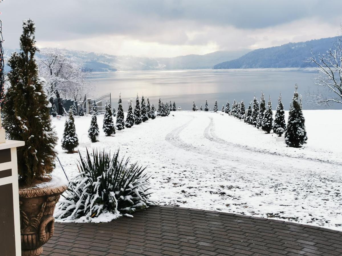 Gradinile Romane Otel Chiriteni Dış mekan fotoğraf