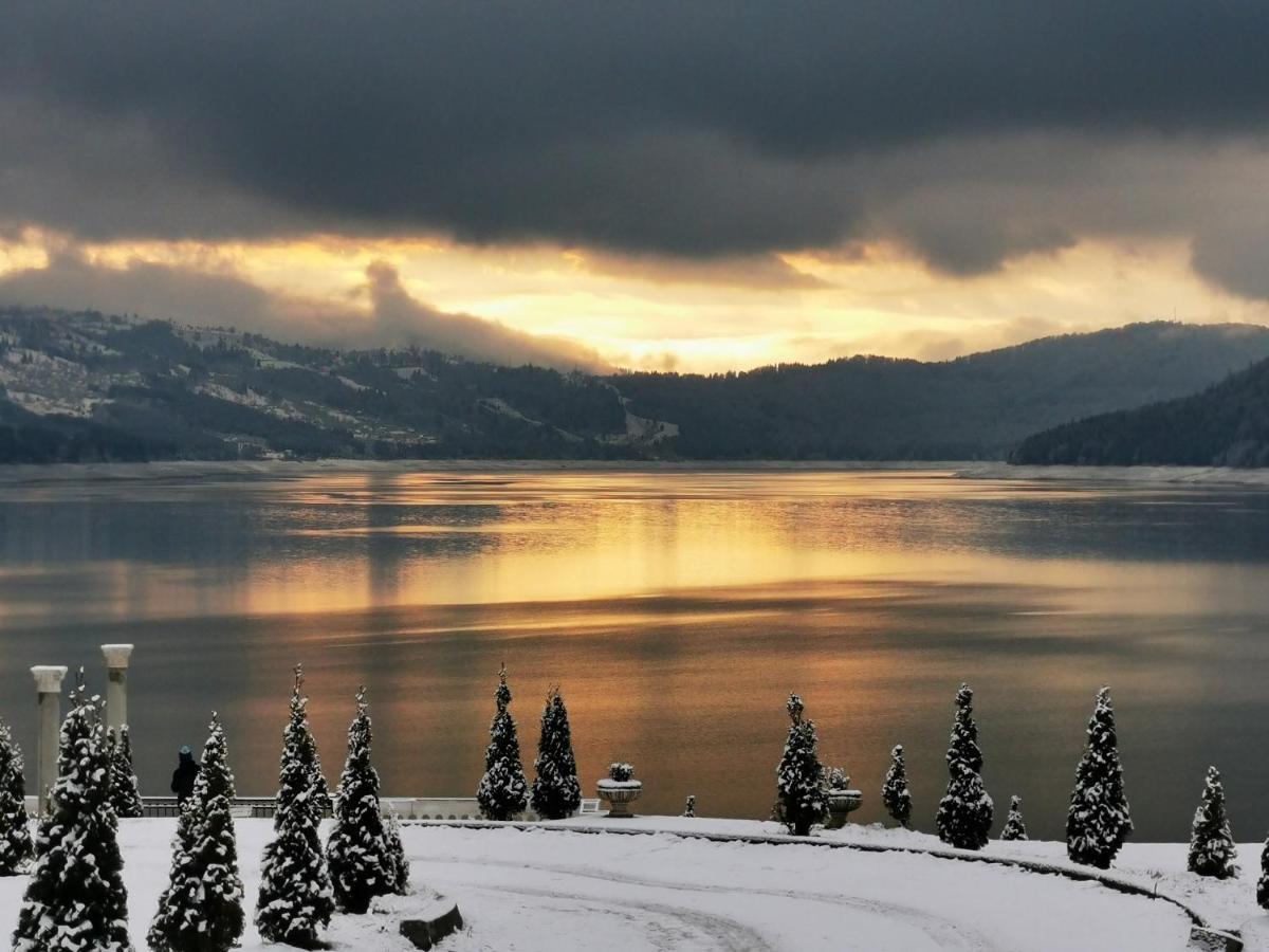 Gradinile Romane Otel Chiriteni Dış mekan fotoğraf