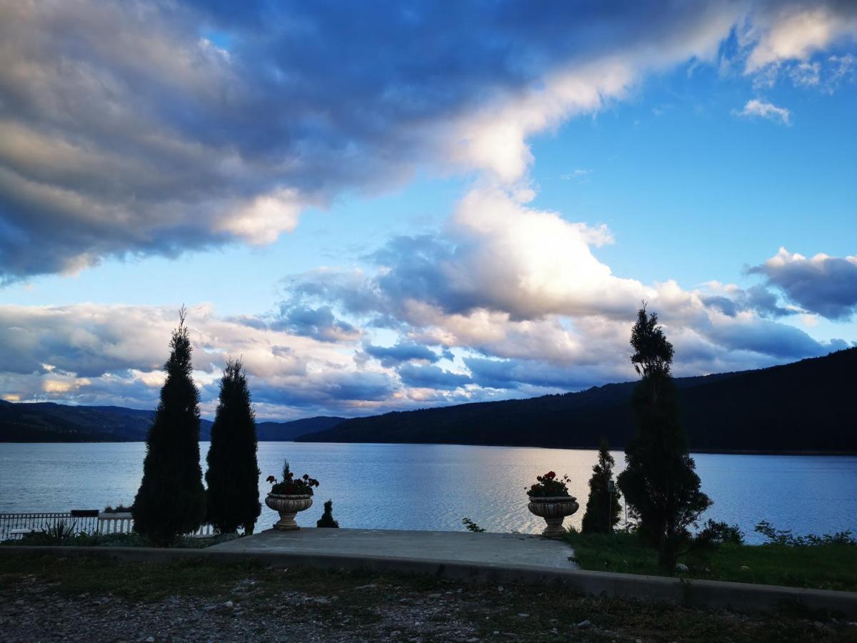 Gradinile Romane Otel Chiriteni Dış mekan fotoğraf